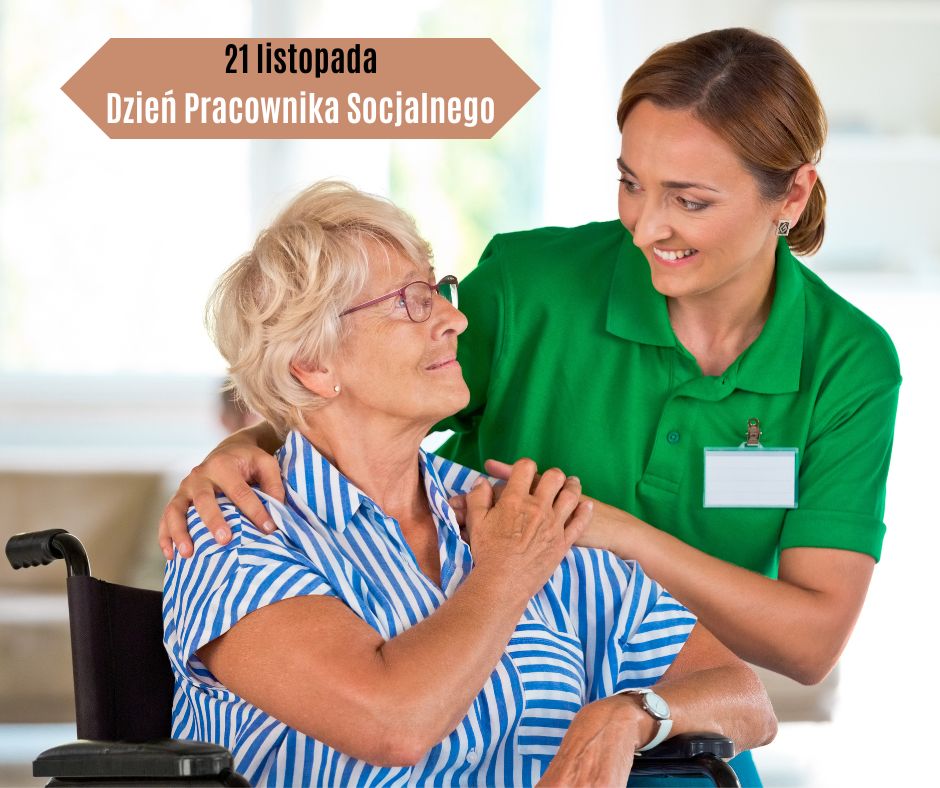Zdjęcie pielęgniarki obejmującej za ramię starszą kobietę